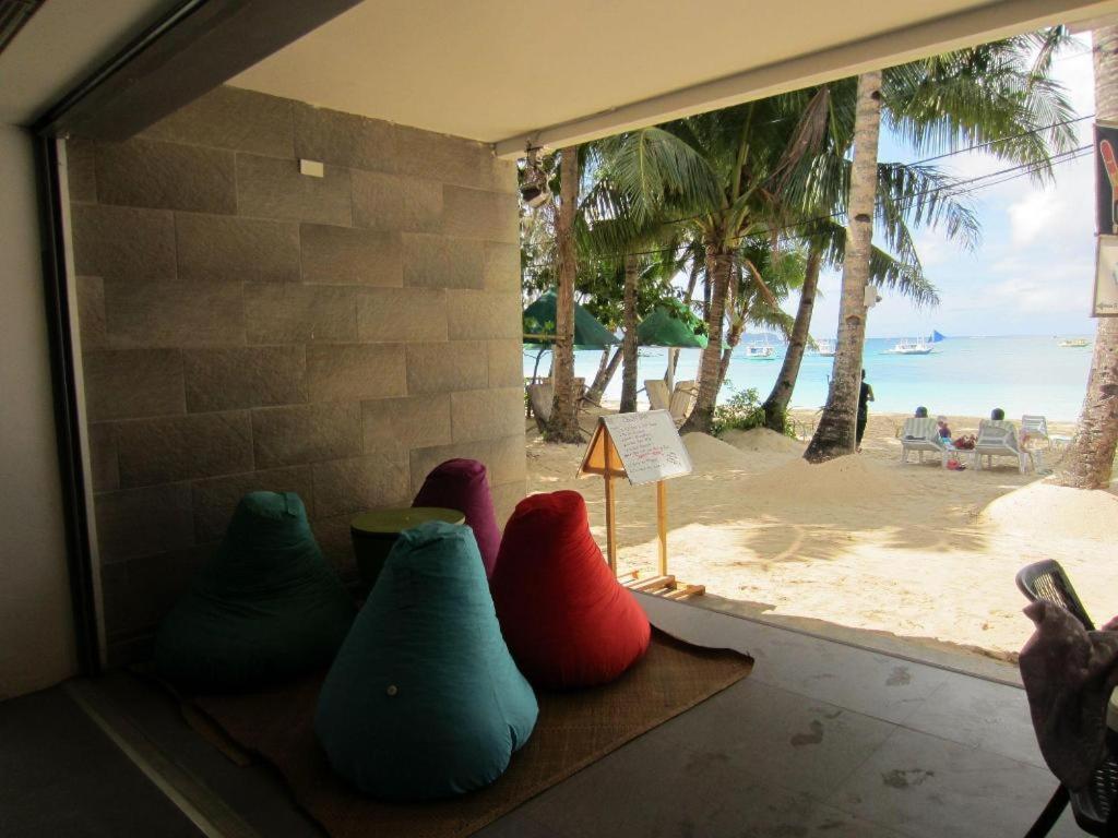 B Pod Hotel Manoc-Manoc Ngoại thất bức ảnh